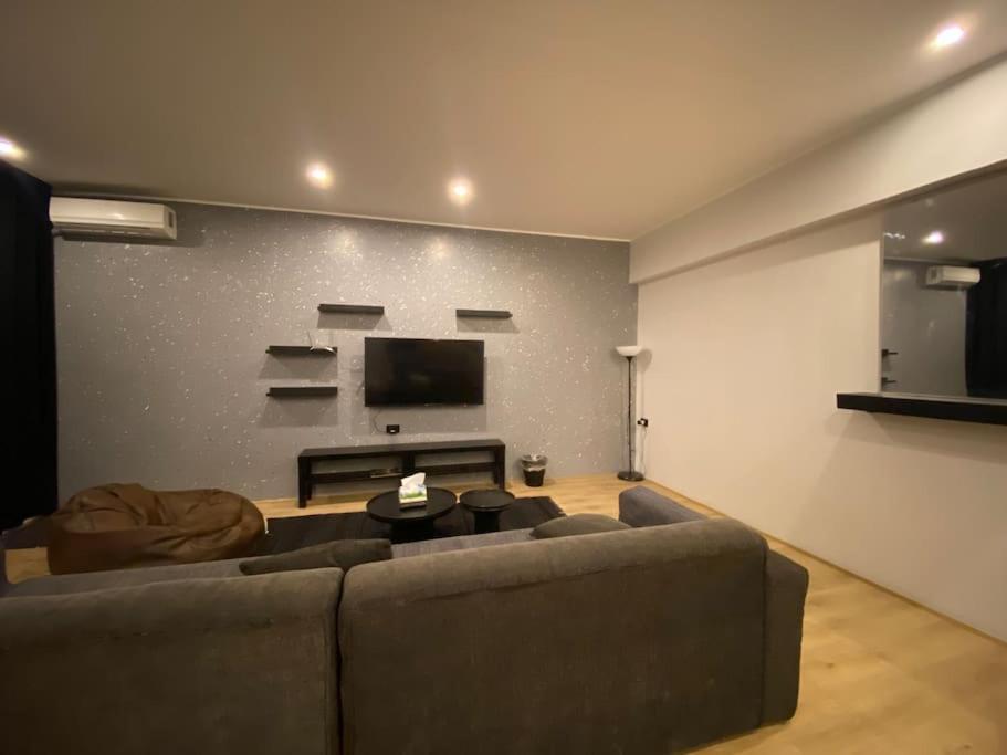 Scandinavian 2-bedroom In Zamalek Apartment *