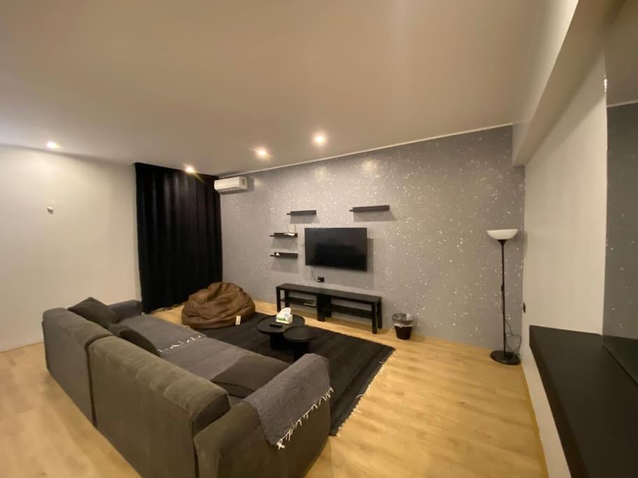 Scandinavian 2-bedroom In Zamalek Apartment